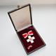 Deutsches Rotes Kreuz, Ehrenzeichen des Deutschen Roten Kreuz in Silber, Damenausführung seit 1953, im Verleihungsetui