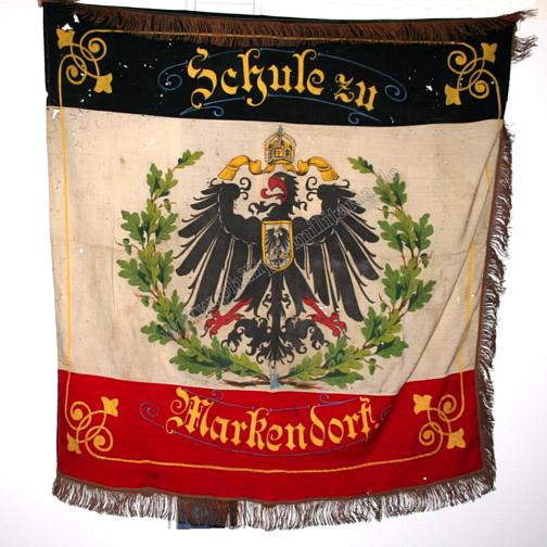 Fahne der Schule Markendorf um 1900
