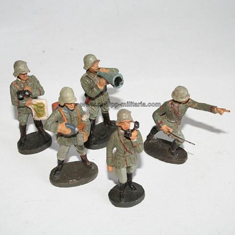 Elastolin / Lot mit 5 Soldaten -  alte Massefiguren 
