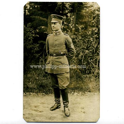 Freikorps - Portraitfoto eines Angehörigen der 'II.Marine-Brigade Wilhelshaven' (Ehrhard) mit Abzeichen