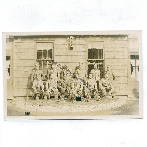 Deutsche Kriegsgefangene in Canada - Gruppenfoto mit Auszeichnungen