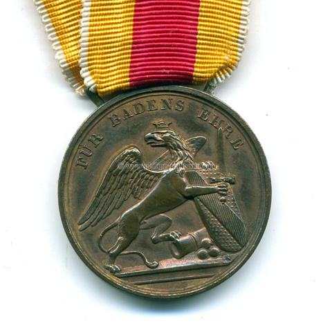 Baden - Felddienst-Auszeichnung ' Leopold für treuen Dienste im Kriege ' -  ' Für Badens Ehre '
