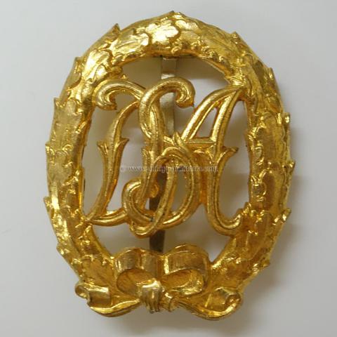 Deutsches Sportabzeichen (1949 – 1952) 'DSA' in Gold