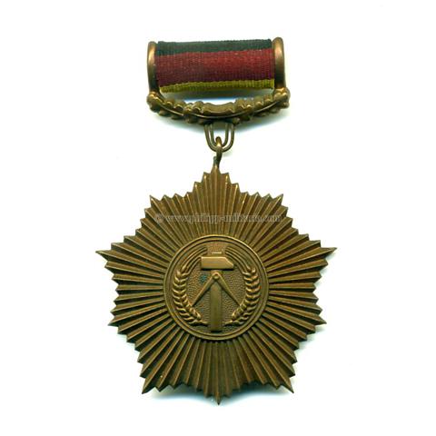 DDR Vaterländischer Verdienstorden in Bronze