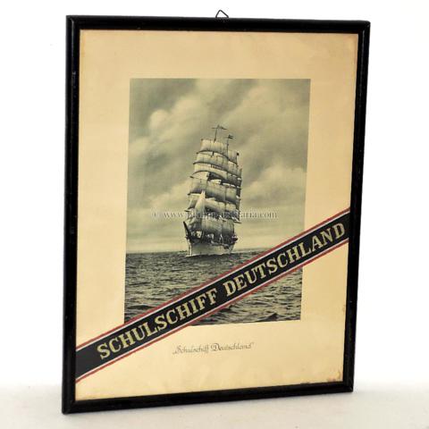 Wandbild mit Fotodruck und Mützenband 'Schulschiff Deutschland'