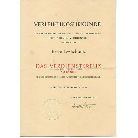 Verleihungsurkunde zum Verdienstkreuz am Bande des Verdienstordens der Bundesrepublik Deutschland