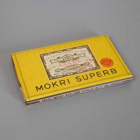 Schachtel Zigaretten 'Mokri Superb'