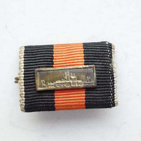 Medaille zur Erinnerung an den 1.Oktober 1938 mit Auflage 'Prager Burg' - Einzel-Bandspange