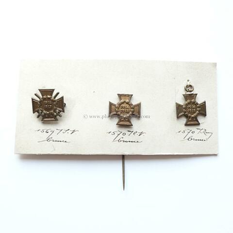 Ehrenkreuz für Frontkämpfer und 2x für Kriegsteilnehmer 1914/18 - Miniatur 16mm., Teil einer Musterplatte der Firma Funke & Brüninghaus