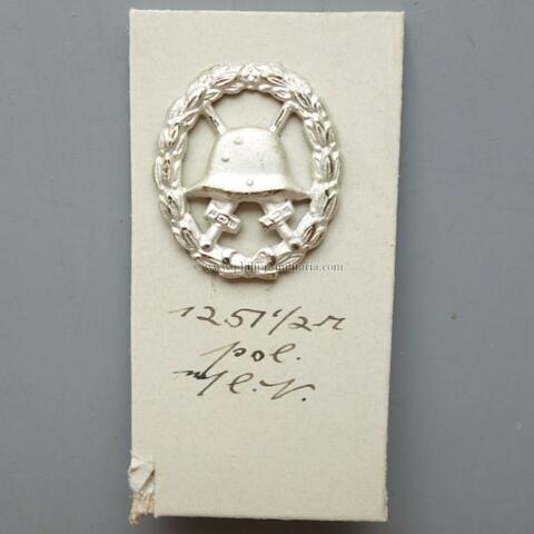 Verwundetenabzeichen in Silber 1918 - Miniatur 18x20mm. durchbrochene Ausführung