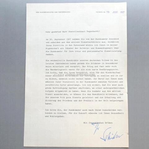 SCHRÖDER, Gerhard, Verteidigungsminister. Brief mit eigh. Unterschrift 1967